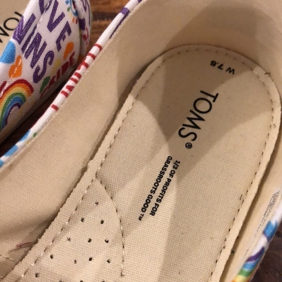 Tom's Belmont Multi Unity Casual Slip On Flat Shoes - Picture 4 of 8